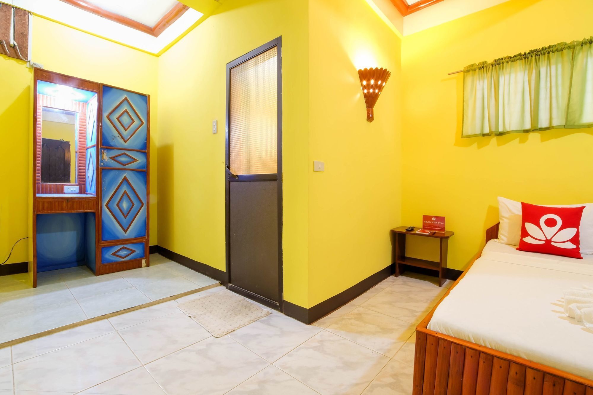 Zen Rooms White Beach Puerto Galera Extérieur photo