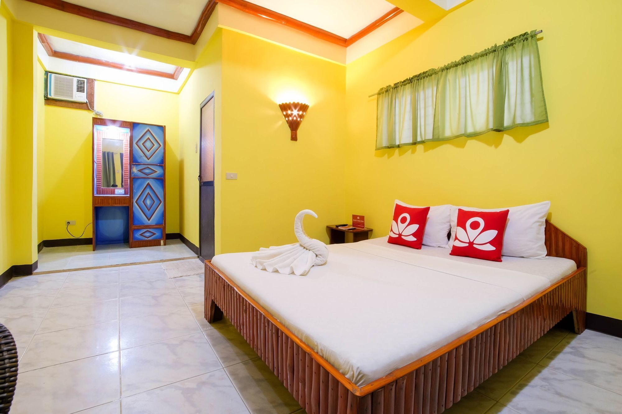 Zen Rooms White Beach Puerto Galera Extérieur photo