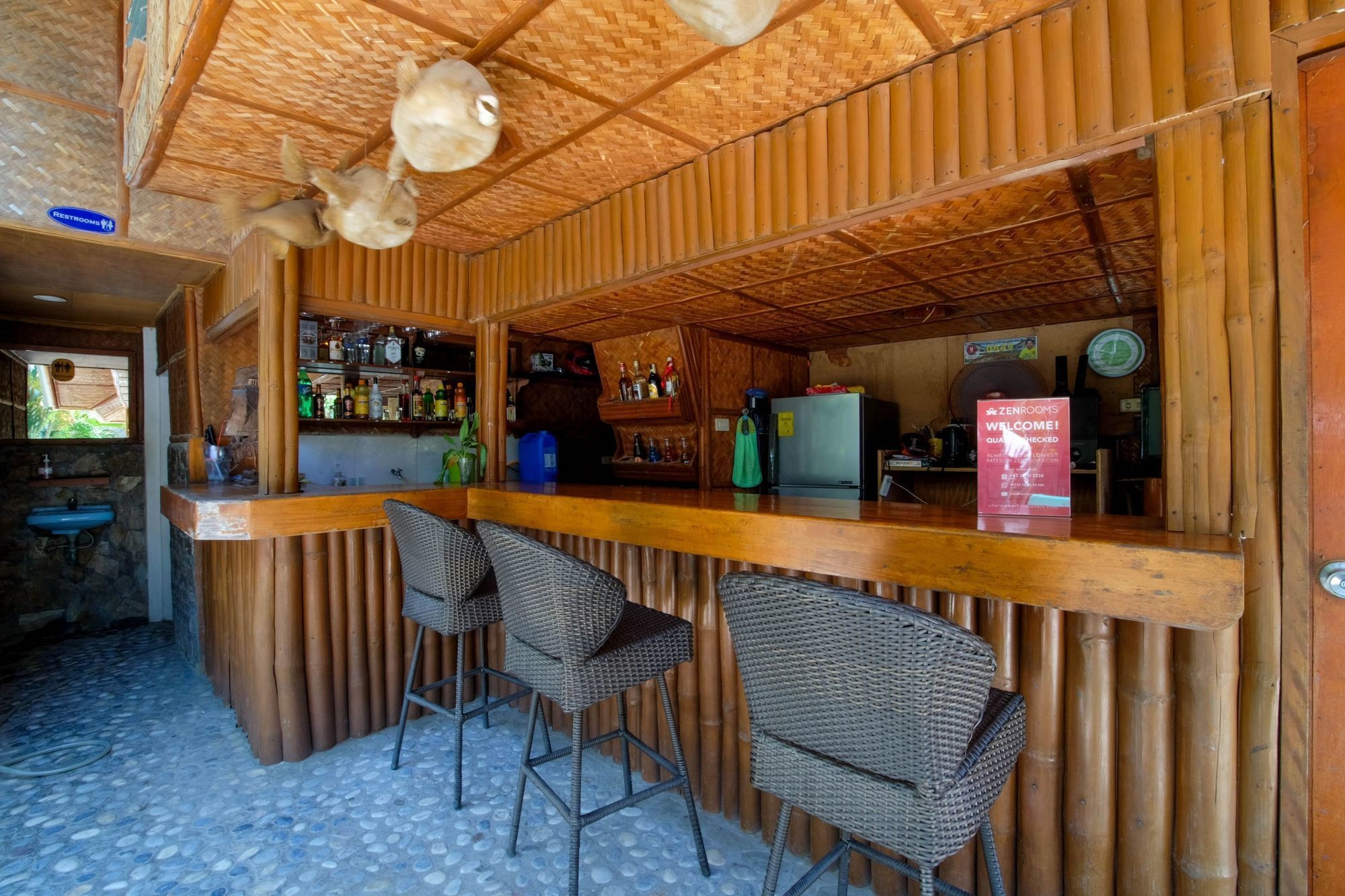 Zen Rooms White Beach Puerto Galera Extérieur photo
